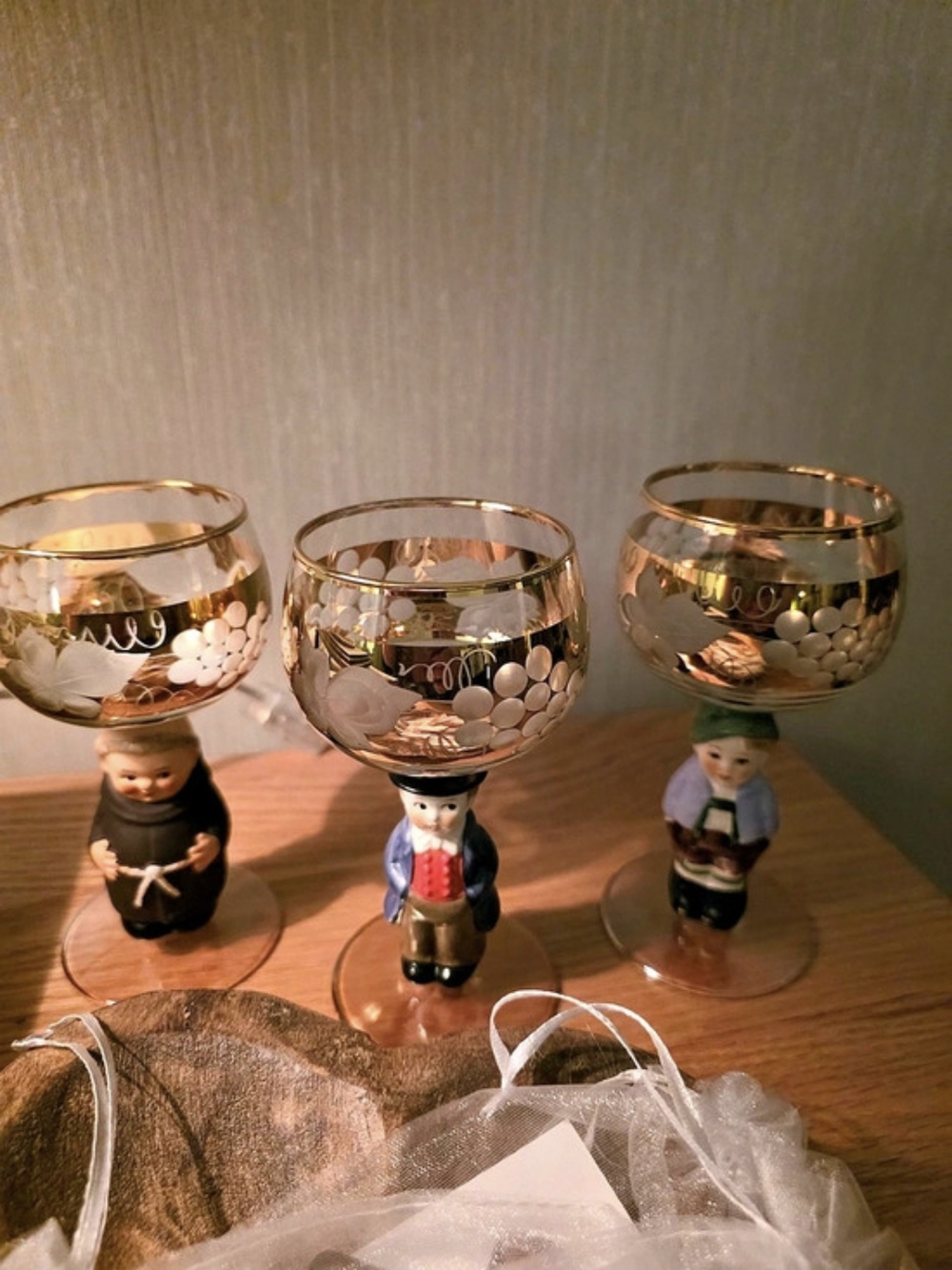 6 Goebel Hummel Figural Stem Wine Glasses Gold Floral Set